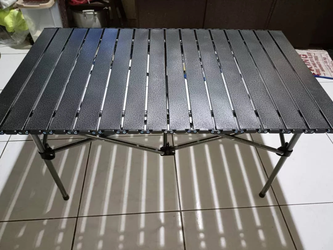 PORTABLE FOLDING CAMPING TABLE